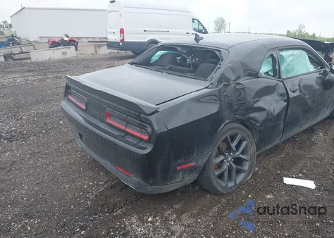 2022 Dodge Challenger Gt z USA, uszkodzony, nr VIN 2C3CDZJG7NH260470